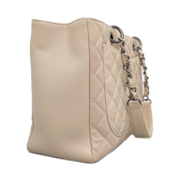 Chanel Matelasse Quilted Chain Tote Bag - Picture 2 of 9